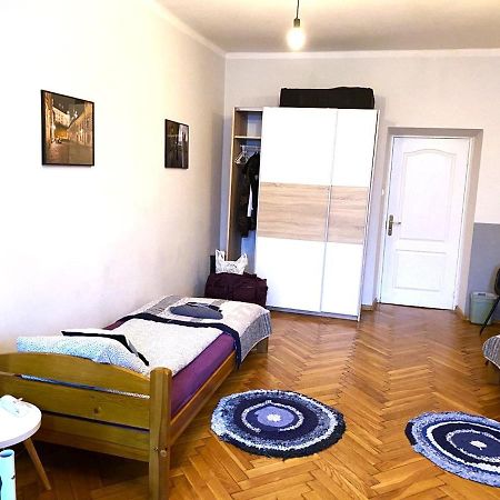 Lares And Penates Apartment คราคูฟ ภายนอก รูปภาพ