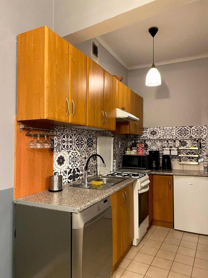 Lares And Penates Apartment คราคูฟ ภายนอก รูปภาพ