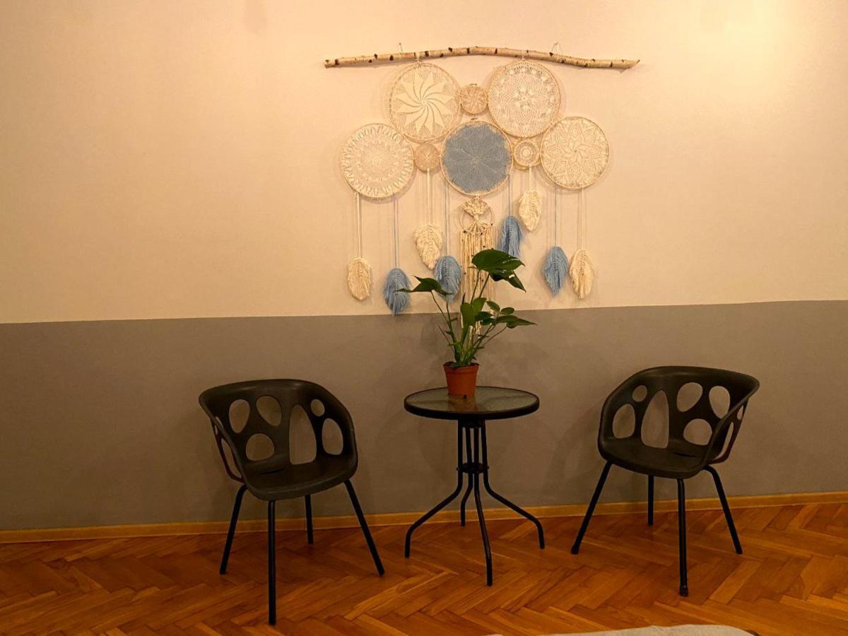 Lares And Penates Apartment คราคูฟ ภายนอก รูปภาพ