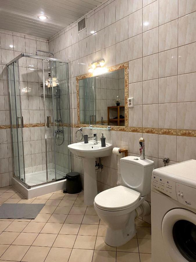 Lares And Penates Apartment คราคูฟ ภายนอก รูปภาพ