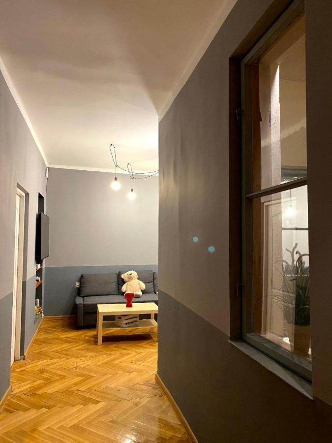 Lares And Penates Apartment คราคูฟ ภายนอก รูปภาพ