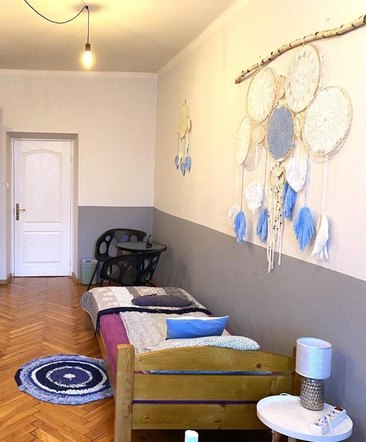 Lares And Penates Apartment คราคูฟ ภายนอก รูปภาพ